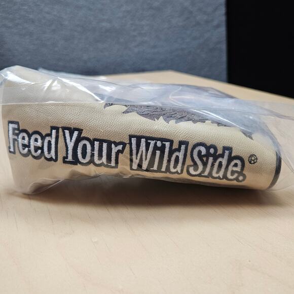 New sealed JackLinks Feed Your Wildside Putter Cover Bigfoot Gift Golf - Picture 4 of 6
